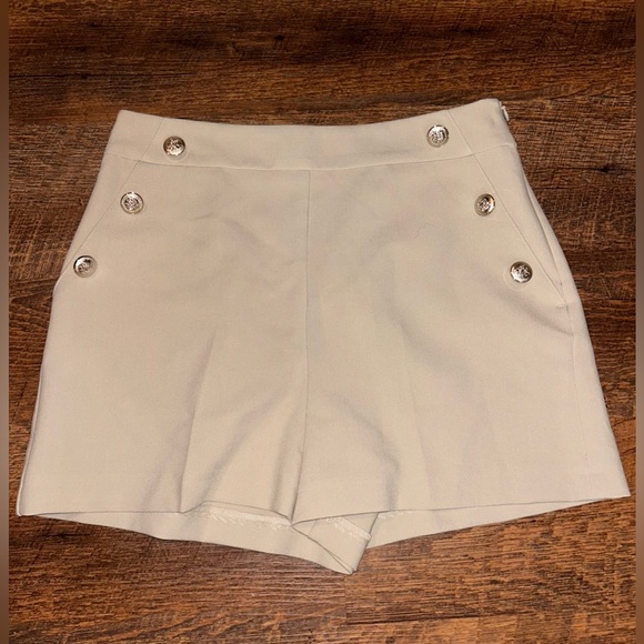 Primark Cream Sailor Shorts Size 4 Pockets - Picture 1 of 4